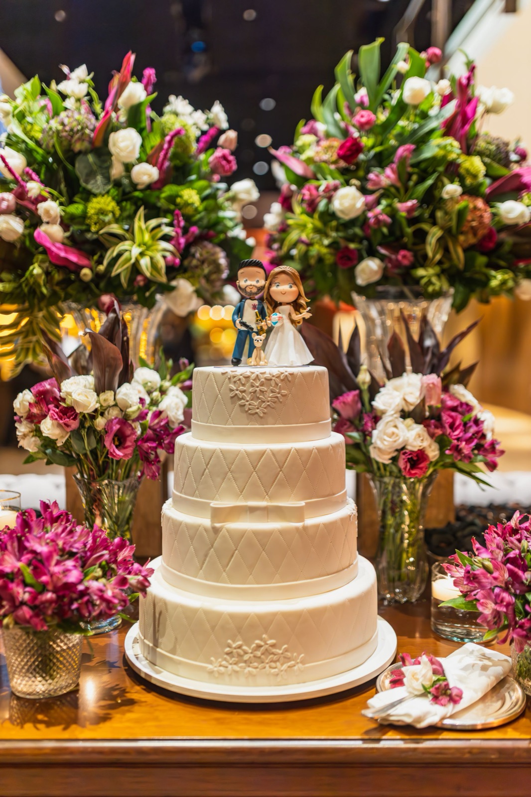 Elegant reception table with greenery